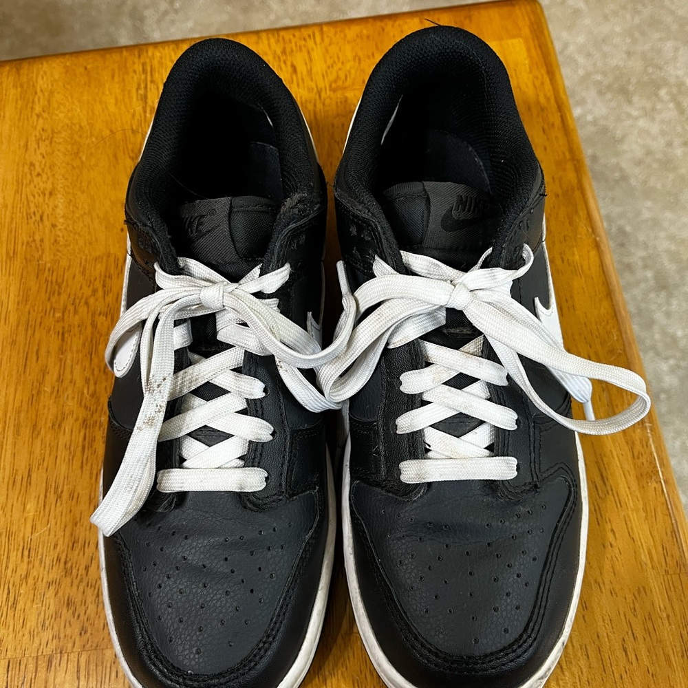 Nike Women’s Low-Top Reverse Panda Dunk Sneaker in Black/White - Picture 8 of 13